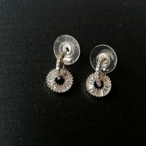 💠4/$35💠Mininalist Clear Diamante Rhinestone Silvertone Dangle Post Earrings